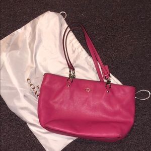 Coach tote/shoulder bag good condition read on🌸💕